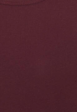 Pier One 3 Pack - Undertrøye - Dark Blue/Bordeaux/Off-White 17 Pier One 3 Pack - Undertrøye - Dark Blue/Bordeaux/Off-White -Pier One 3128163b82644f8d9303cc9f390c54f2