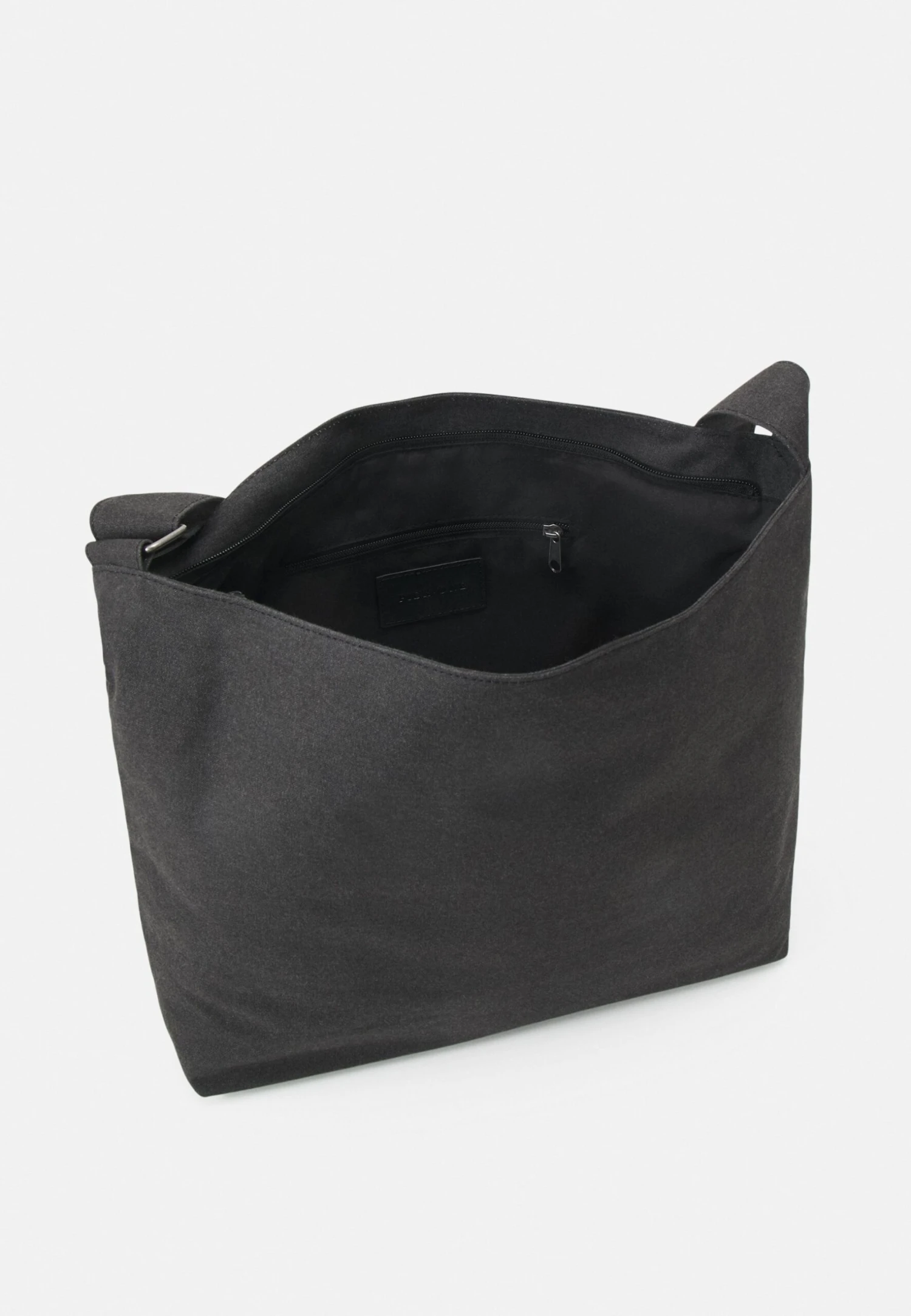 Pier One Unisex - Skulderveske - Black 5 Pier One Unisex - Skulderveske - Black - Bilde 3