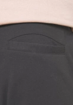 Pier One Joggebukse - Dark Grey 12 Pier One Joggebukse - Dark Grey -Pier One 4dba7bd6995145a9b07e0b61cdb4749a