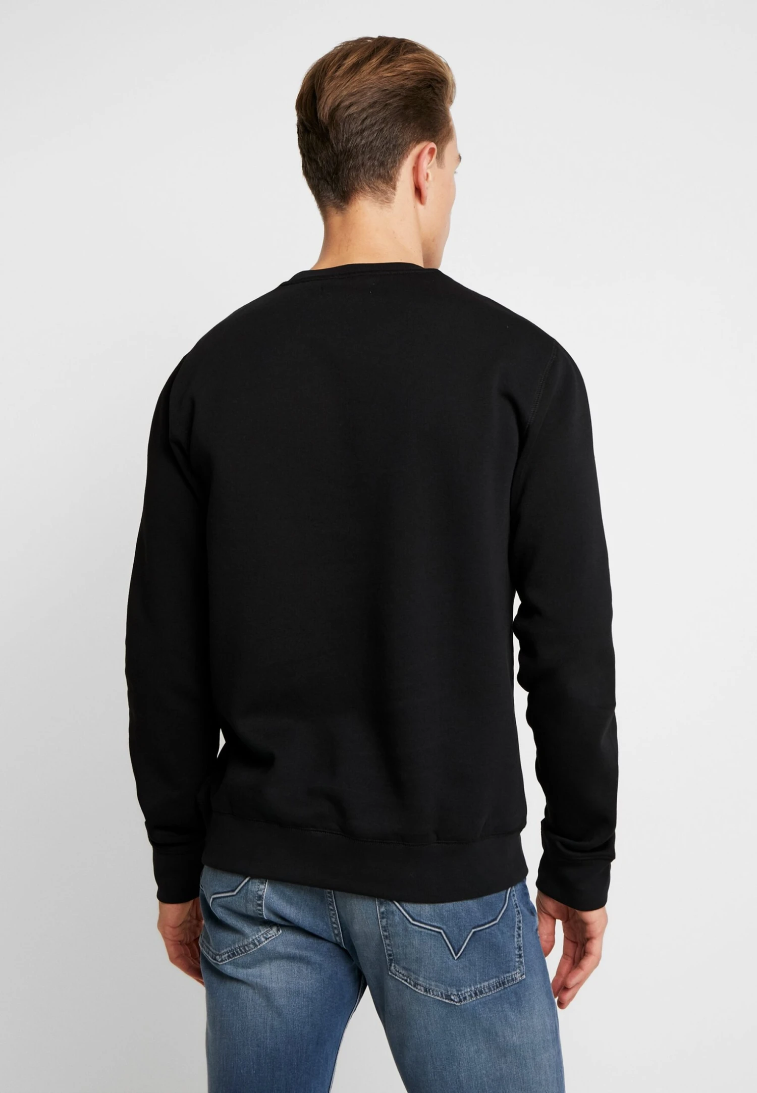 Pier One Sweatshirt - Black 5 Pier One Sweatshirt - Black - Bilde 3