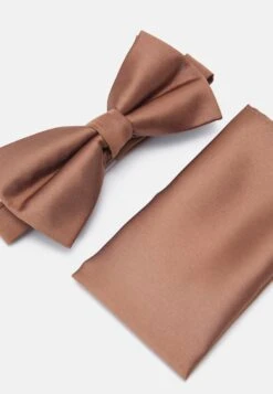 Pier One Set- Andre Accessories - Brown 12 Pier One Set- Andre Accessories - Brown -Pier One 6af7cf88b06048ef8a845d4f3a089f0a