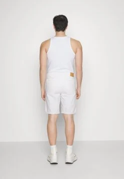 Pier One Colored Twill White Denim - Jeansshorts - White Denim 9 Pier One Colored Twill White Denim - Jeansshorts - White Denim -Pier One 6fb902e0dcfa488a9a60ba7e359e011c