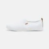 Pier One Unisex - Slippers - White 2 Pier One Unisex - Slippers - White -Pier One 79bbb5f233b845ab8f7e0aa5d09eaa0e