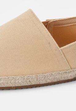 Pier One Rena Espadrille Unisex - Loafers - Beige 13 Pier One Rena Espadrille Unisex - Loafers - Beige -Pier One 7bf9f79cf7ad4df8a90b17f86d74fca8