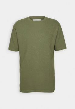 Pier One T-Shirts - Olive 11 Pier One T-Shirts - Olive -Pier One 8663ae78debf40168c759ec1966f1e78