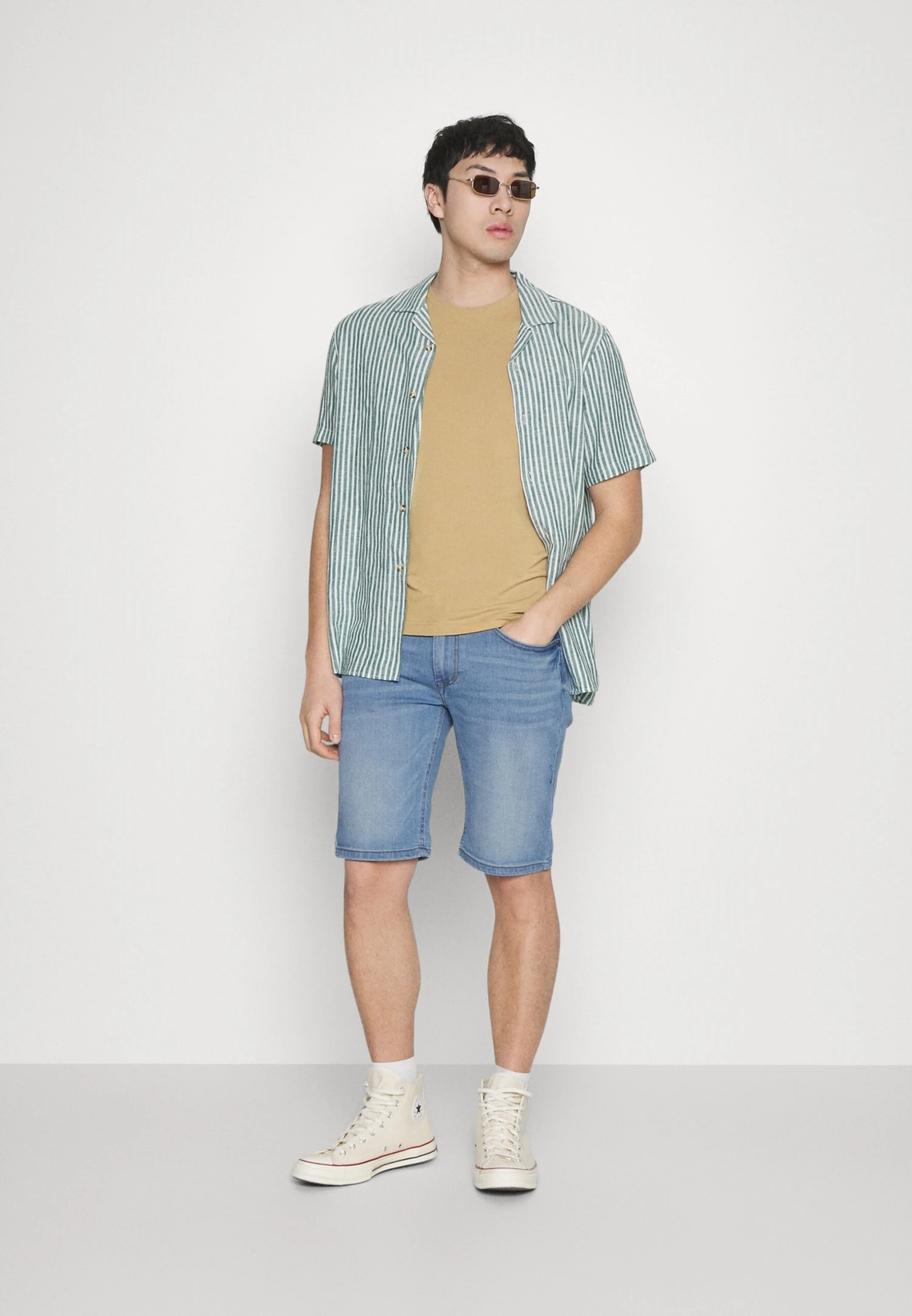 Pier One Jeansshorts - Light Blue Denim 3 Pier One Jeansshorts - Light Blue Denim