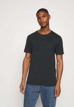 Pier One 5 Pack - T-Shirts - Black/White/Light Grey 15 Pier One 5 Pack - T-Shirts - Black/White/Light Grey -Pier One 97c18e35b5f94069b6c162222882cabe