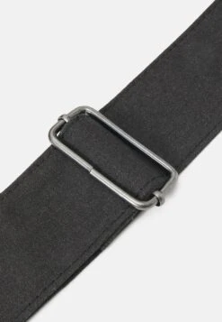 Pier One Unisex - Skulderveske - Black 9 Pier One Unisex - Skulderveske - Black -Pier One 9d118dcb746f416a928774a10fe9af1e