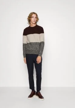 Pier One Strikkegenser - Multi Coloured 10 Pier One Strikkegenser - Multi Coloured -Pier One a2bdcfc7e8bd48ddb29703e2274f7246