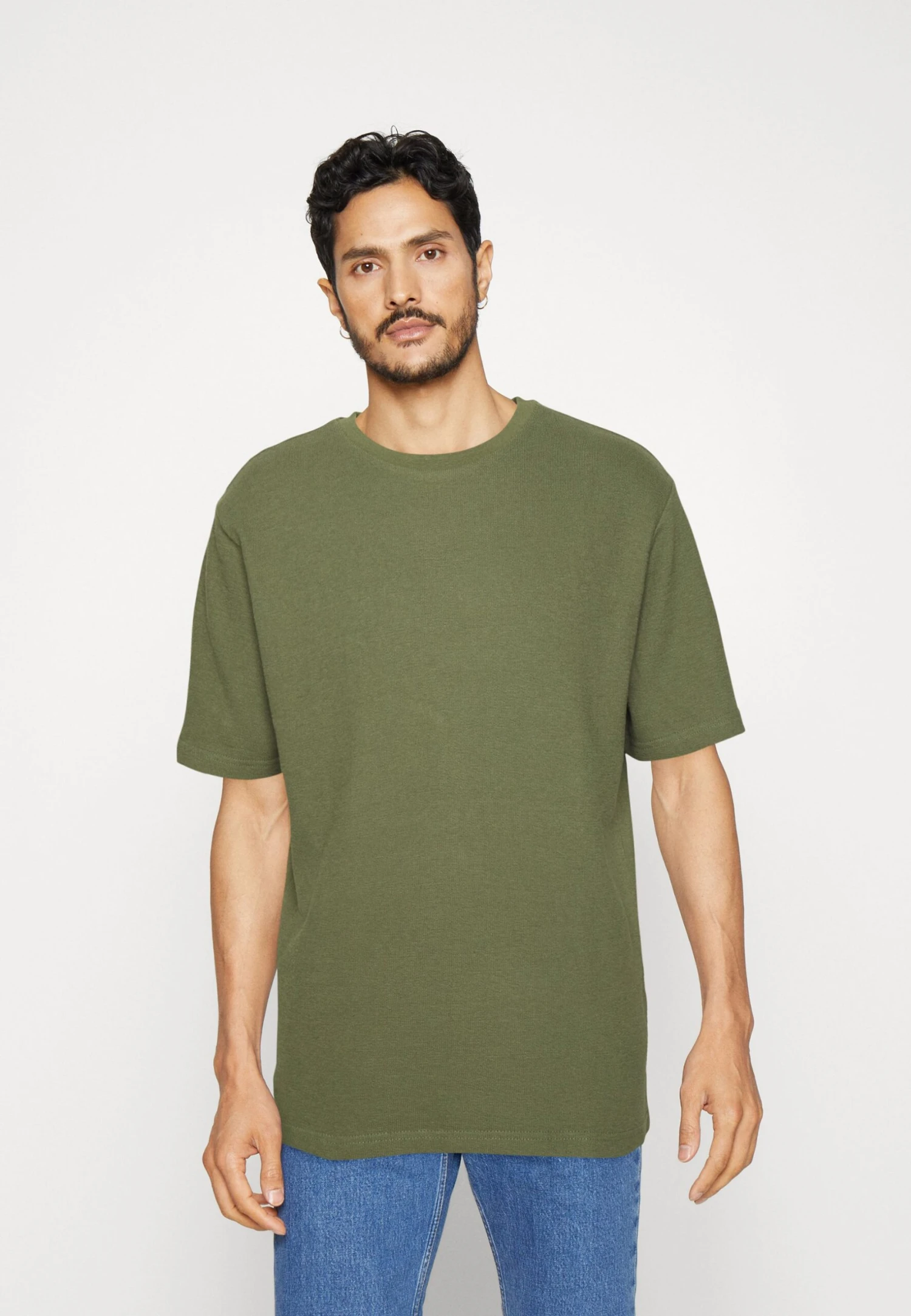 Pier One T-Shirts - Olive 3 Pier One T-Shirts - Olive