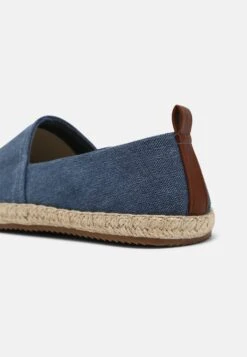 Pier One Rena Espadrille Unisex - Loafers - Blue 13 Pier One Rena Espadrille Unisex - Loafers - Blue -Pier One b517ee1340354961ae649b3a0c38da46