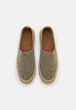 Pier One Loafers - Brown 11 Pier One Loafers - Brown -Pier One b8b6a1b5c8f4462e91558b6bd6046520