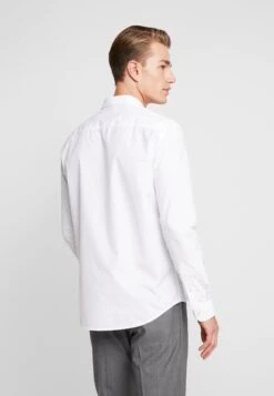 Pier One 2 Pack - Finskjorte - White/Light Blue 10 Pier One 2 Pack - Finskjorte - White/Light Blue -Pier One be6c104a9fb24ec4b7e3fbf862bb62fa