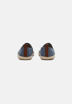 Pier One Rena Espadrille Unisex - Loafers - Blue 11 Pier One Rena Espadrille Unisex - Loafers - Blue -Pier One c59a3b2dc1ad4928b1cd0b14e0ba2e6e