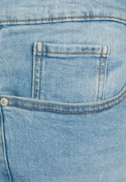 Pier One Jeans Straight Leg -Light Blue Denim 7 Pier One Jeans Straight Leg -Light Blue Denim -Pier One c750da3e4fdd4b8cbe0eb95d0ebfa734