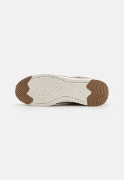 Pier One Joggesko - Beige 12 Pier One Joggesko - Beige -Pier One d00b57bbaf694cb380ef3388f5fb24f3