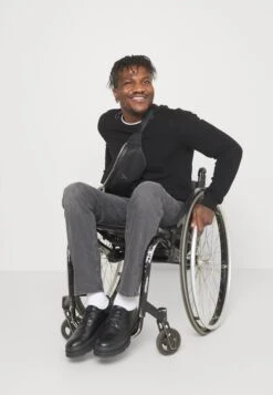 Pier One Jeans Straight Leg - Grey Denim 15 Pier One Jeans Straight Leg - Grey Denim -Pier One d68e27744b6d4606b039de4932177e16