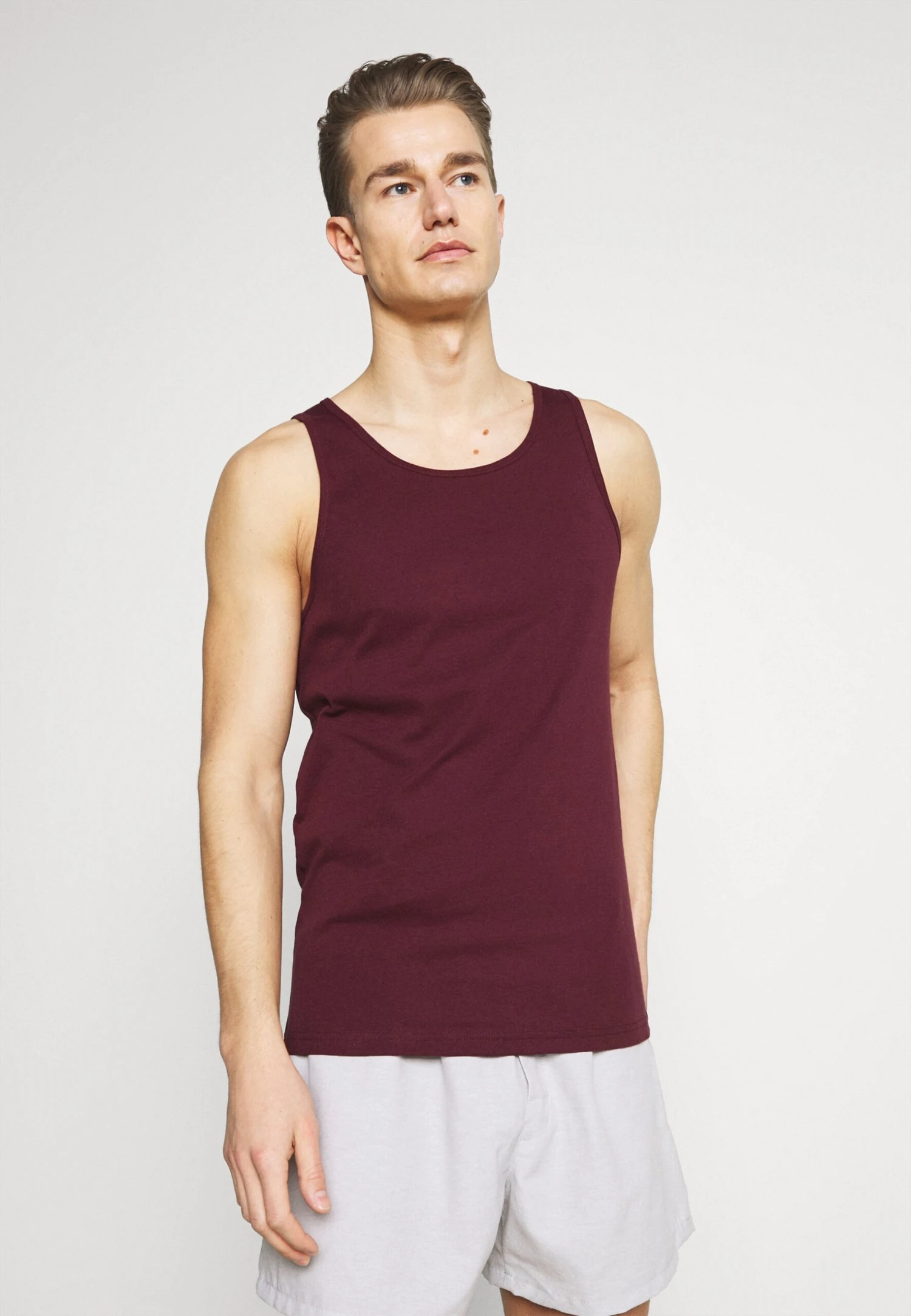 Pier One 3 Pack - Undertrøye - Dark Blue/Bordeaux/Off-White 6 Pier One 3 Pack - Undertrøye - Dark Blue/Bordeaux/Off-White - Bilde 4