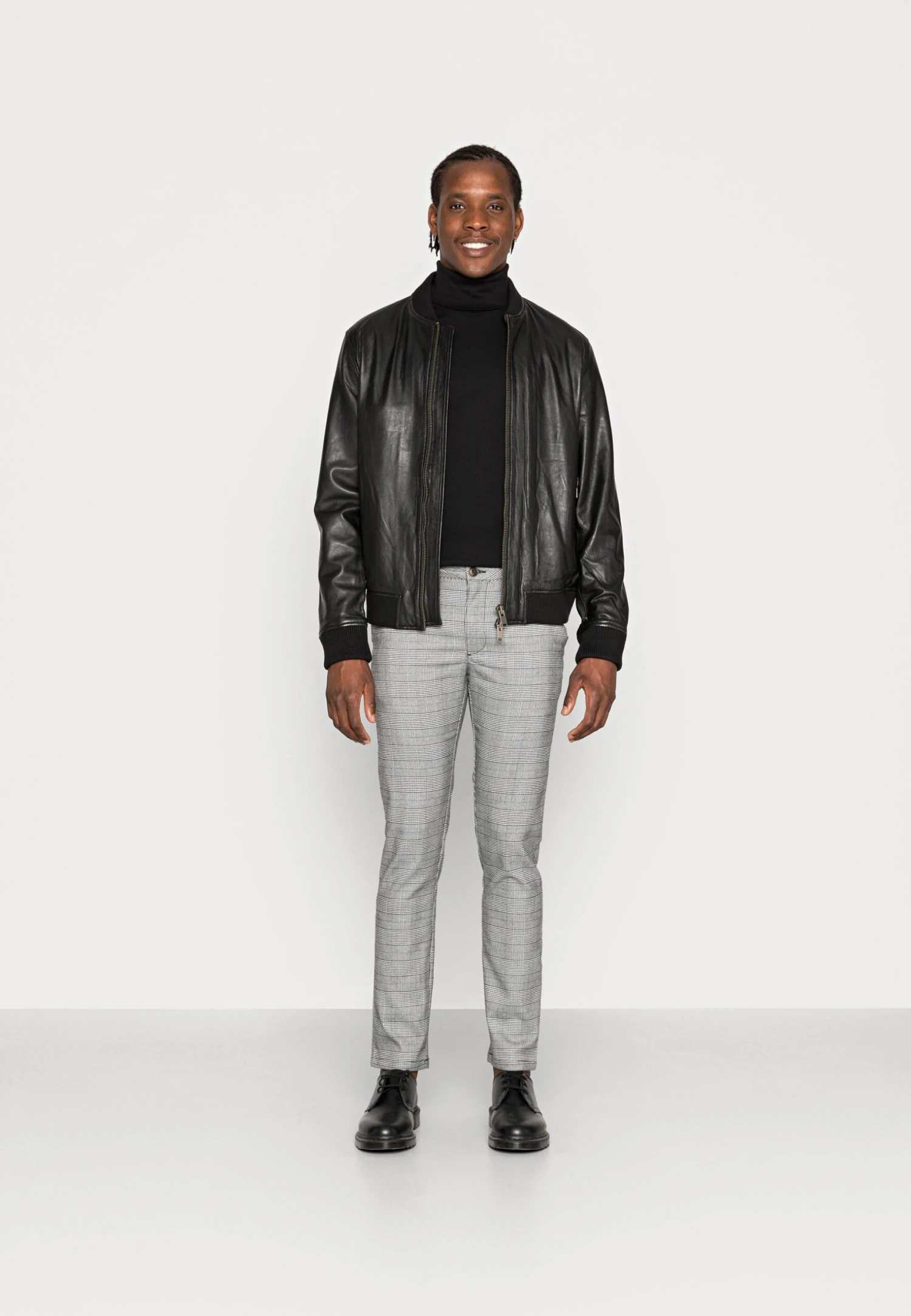 Pier One Chinos - Light Grey 4 Pier One Chinos - Light Grey - Bilde 2