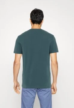 Pier One 5 Pack - T-Shirts - White/Off-White/Lilac 13 Pier One 5 Pack - T-Shirts - White/Off-White/Lilac -Pier One fb9e5f19fa1d4182b7db953af443e00b